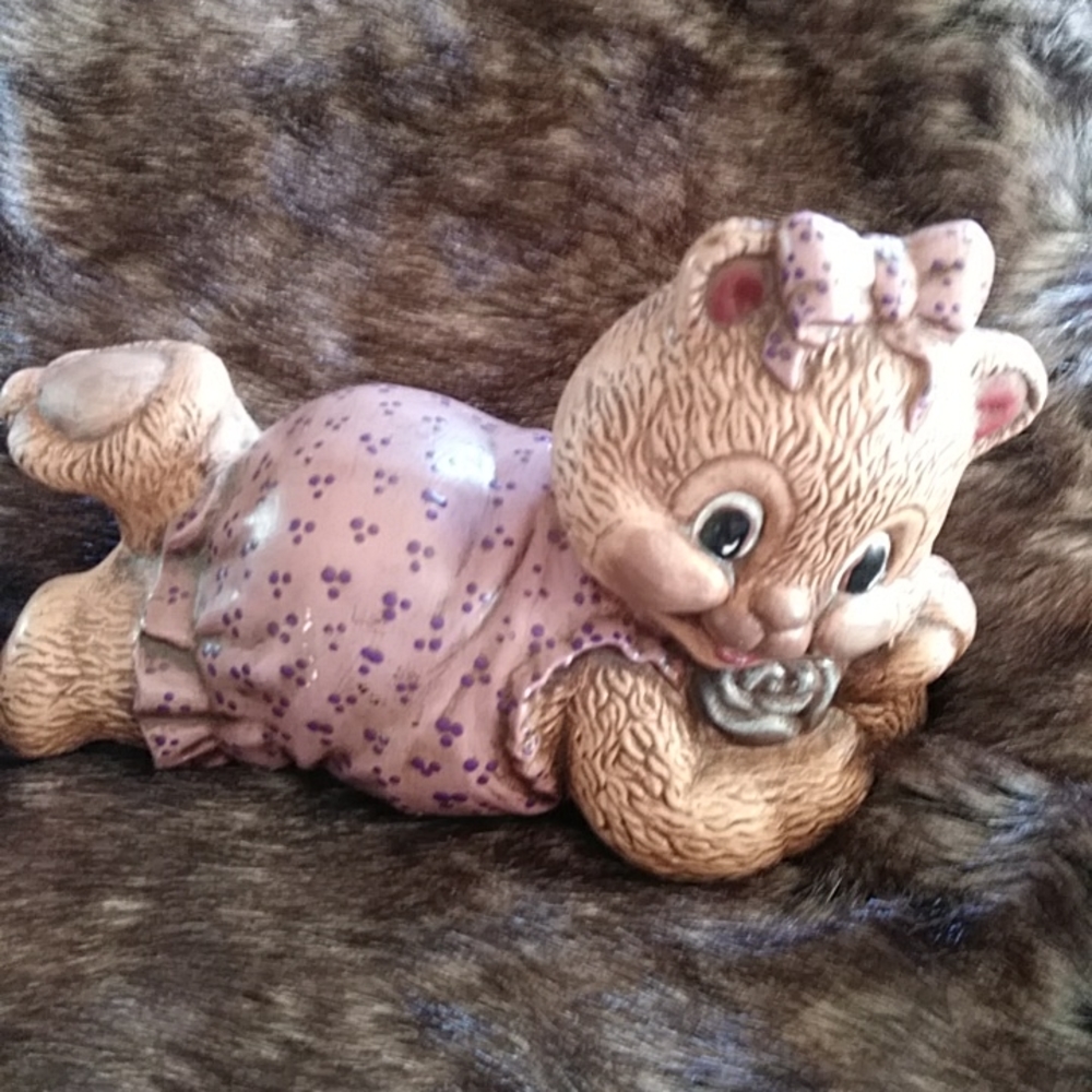 Vintage Hershey 1989 Ceramic Mold Bear with Chocolate Rose